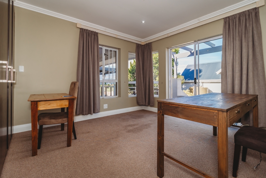 3 Bedroom Property for Sale in Kraaibosch Country Estate Western Cape